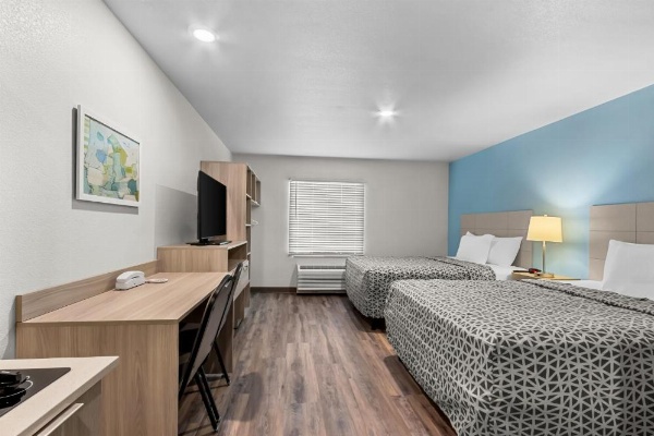 WoodSpring Suites Gilbert - Mesa Gateway Airport image 16