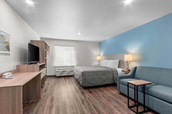 WoodSpring Suites Gilbert - Mesa Gateway Airport image 24