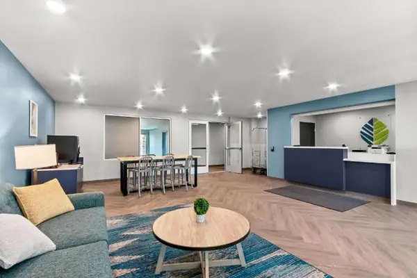 WoodSpring Suites Gilbert - Mesa Gateway Airport 5